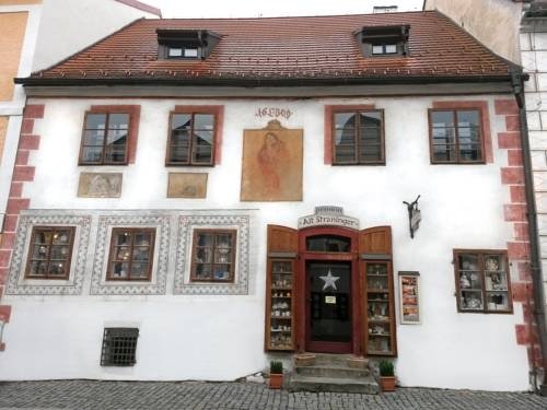 pension alt straninger