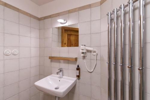 pension alt straninger