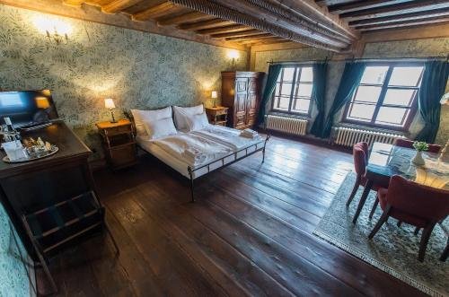 pension alt straninger