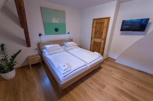 pension alt straninger