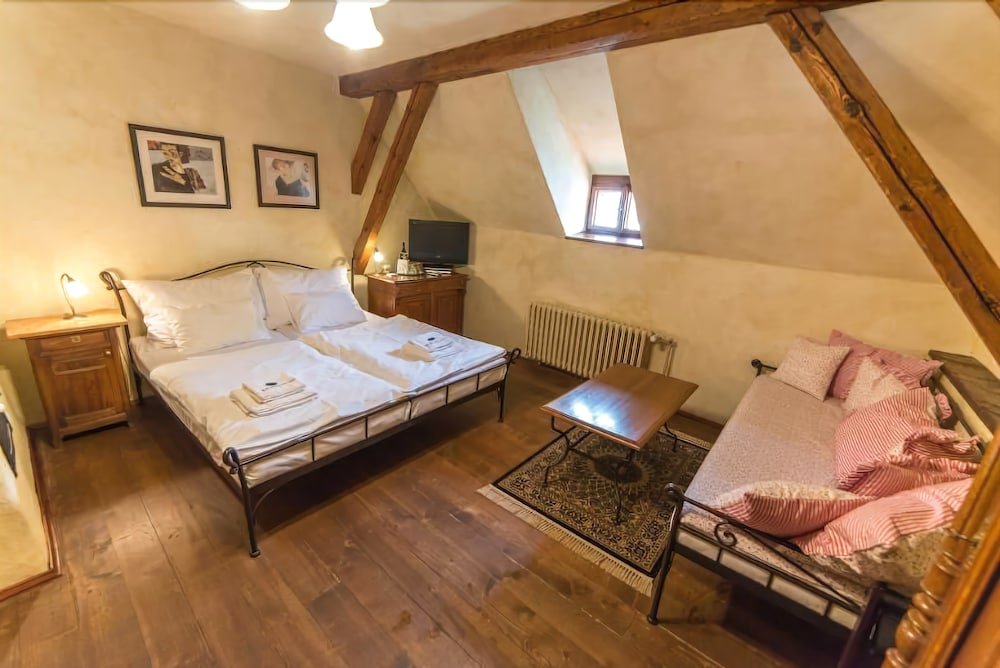 pension alt straninger