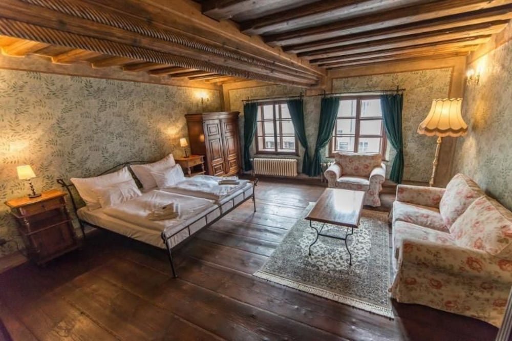 pension alt straninger