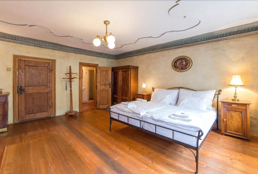 pension alt straninger