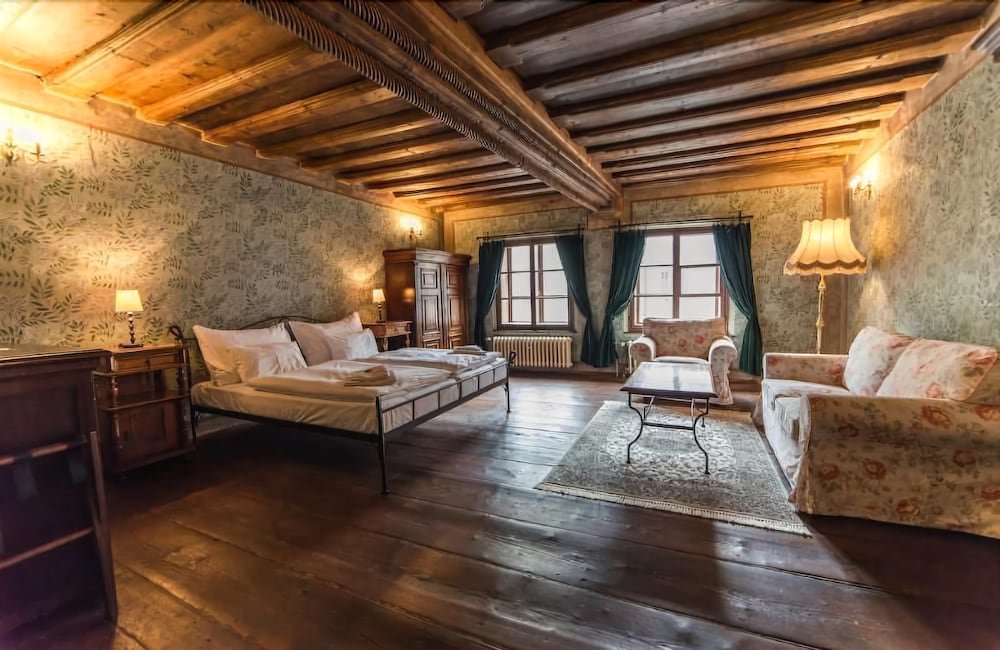 pension alt straninger