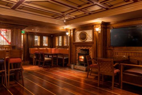 ceann sibeal hotel