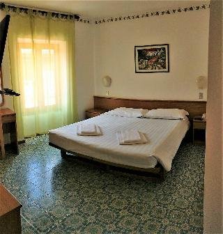 hotel modena old town