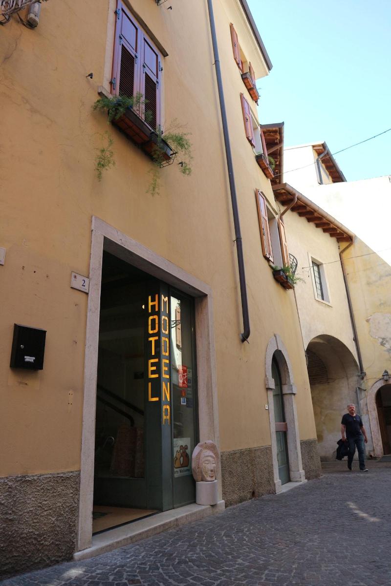 hotel modena old town