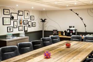 ibis styles manchester portland hotel