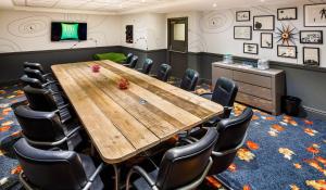 ibis styles manchester portland hotel
