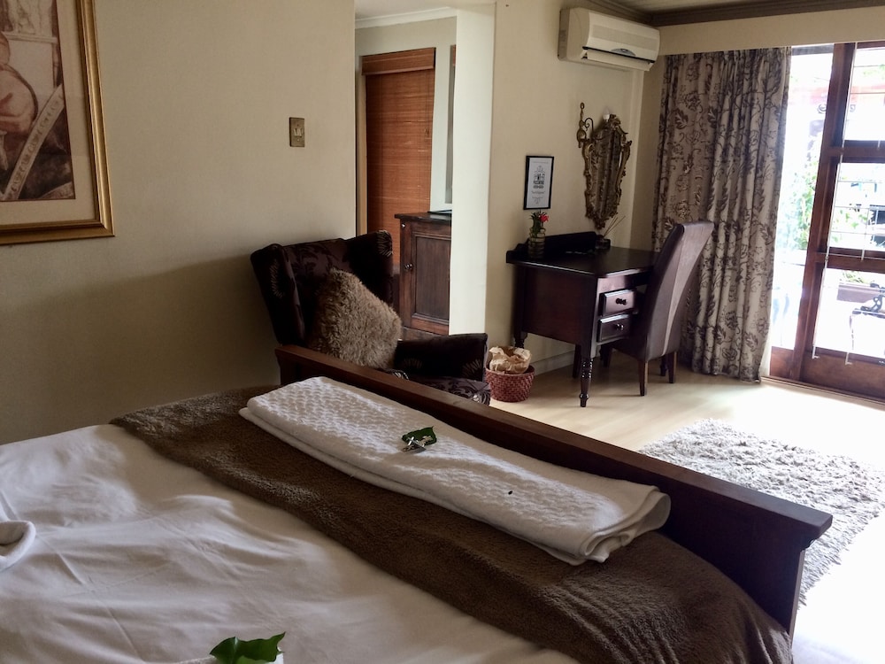 harfield guest villa