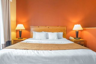 Comfort Suites Louisville Airport,Louisville>>Jefferson County,3 star