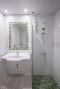 nicholas color hotel