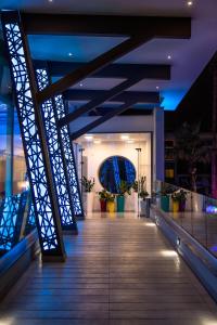 nicholas color hotel