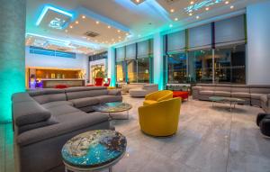 nicholas color hotel