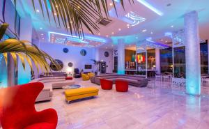 nicholas color hotel