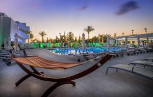 nicholas color hotel