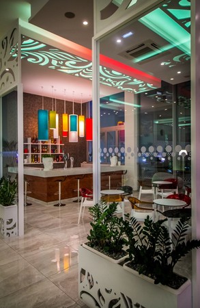 nicholas color hotel