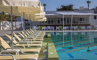 nicholas color hotel