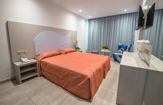 nicholas color hotel