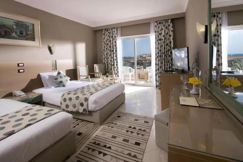 regina resort and aqua park hurghada