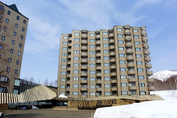One Niseko Resort Towers,Date>>Abuta,4 star