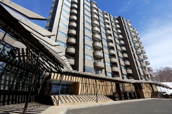 One Niseko Resort Towers,Date>>Abuta,4 star