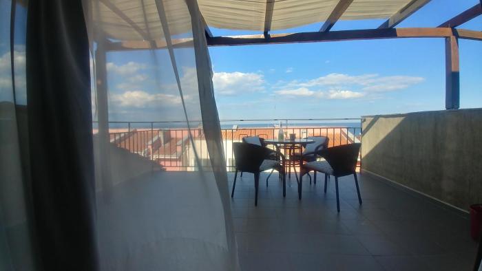 family hotel muses