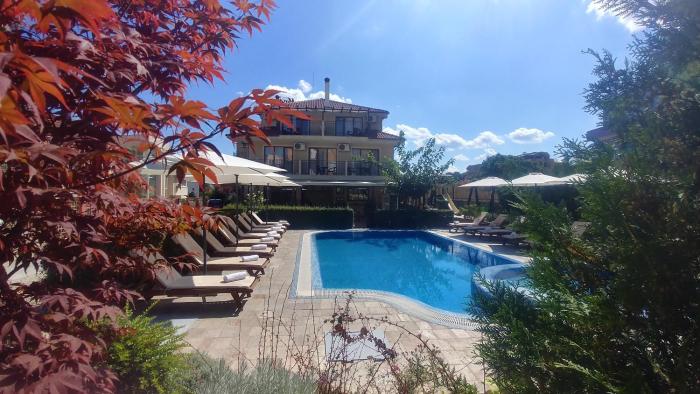 family hotel muses