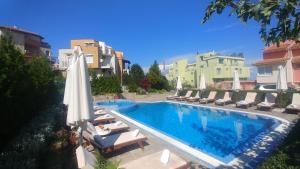 family hotel muses