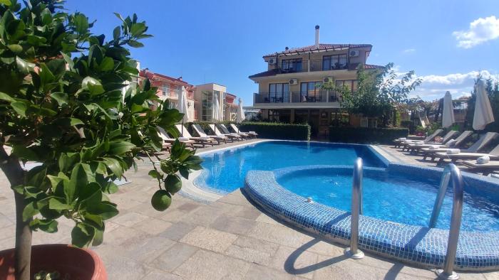 family hotel muses