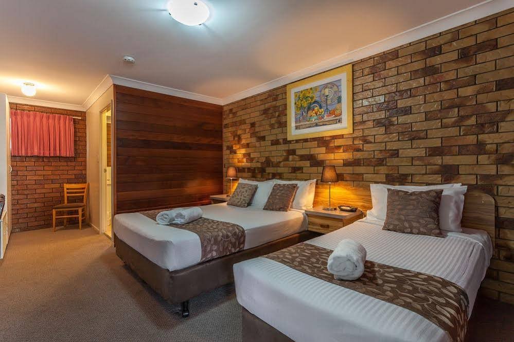 bridge street motor inn