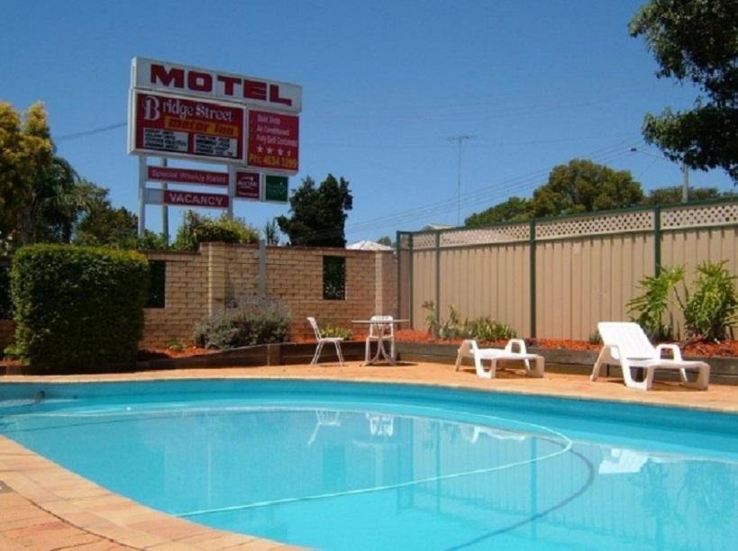 bridge street motor inn