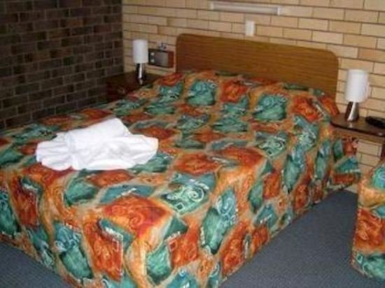 bridge street motor inn