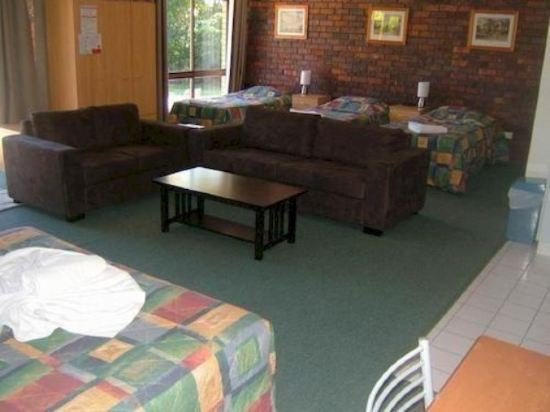 bridge street motor inn