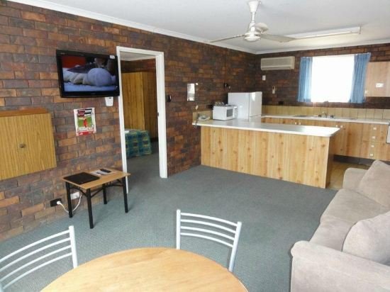 bridge street motor inn