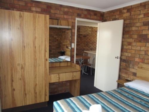 bridge street motor inn