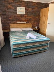 bridge street motor inn