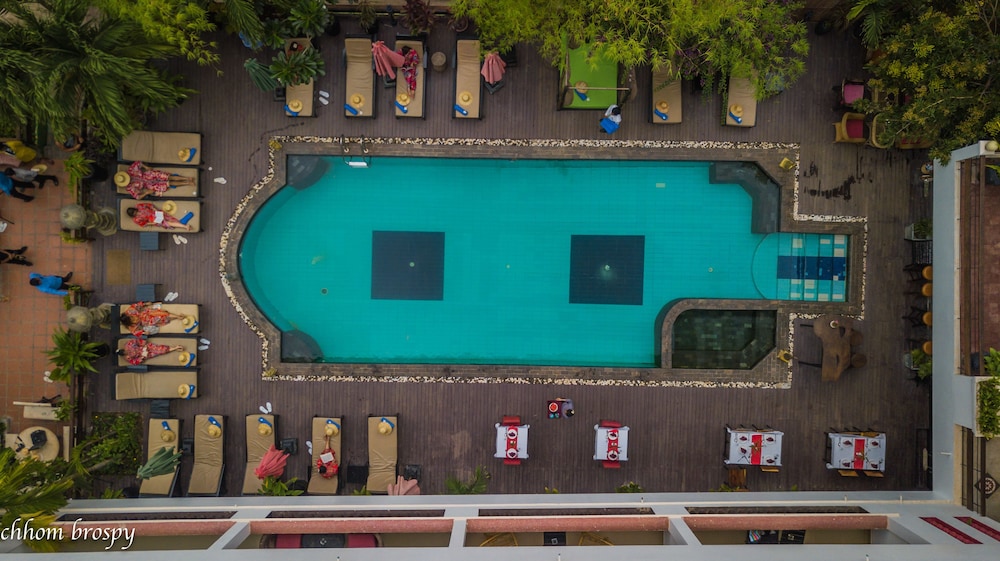 mekong angkor palace hotel