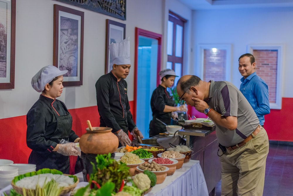 mekong angkor palace hotel