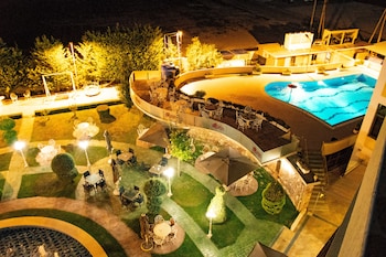 hotel airport tirana
