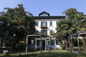 hotel damian