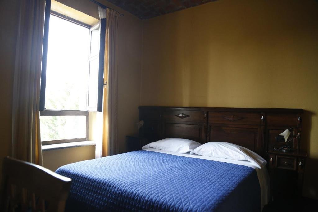 hotel damian