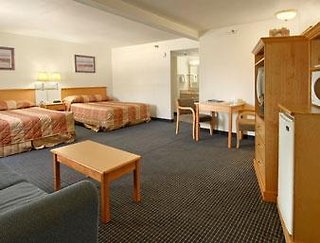 Howard Johnson By Wyndham San Diego Hotel Circle,San Diego>>Mission Valley,2 star