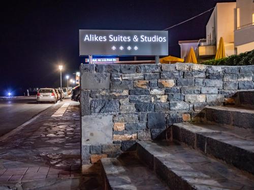 elounda alikes suites and studios