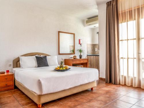 elounda alikes suites and studios