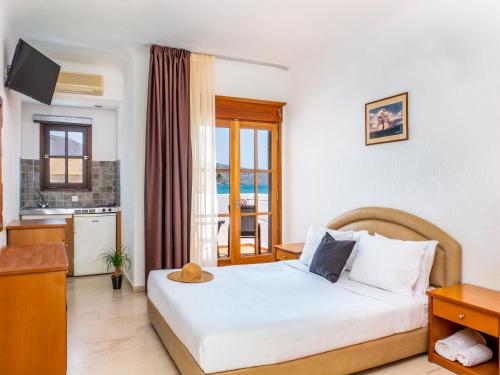 elounda alikes suites and studios