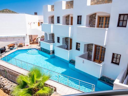 elounda alikes suites and studios