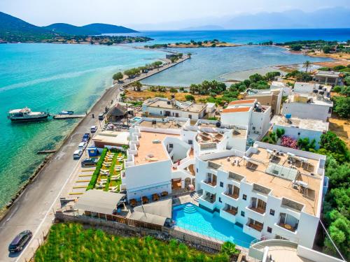 elounda alikes suites and studios