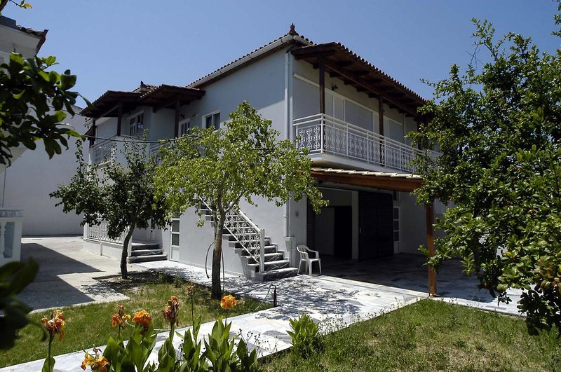 acapulco marinos apartments adults only