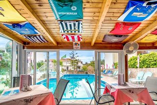 acapulco marinos apartments adults only